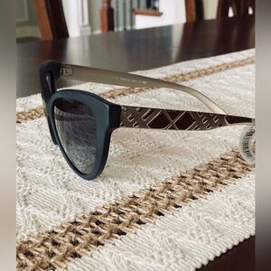 SALE 🎄was $220: Burberry Cat Eye Gold Nova Check NWT